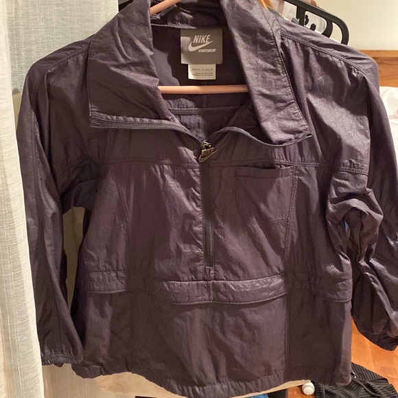 Nike coat - Picture 2 of 2